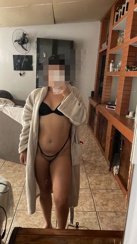 Morena safada, nova no ramo mas experiente na cama...
Me chama e vamos agendar um horário, oral babadinho, vaginal com várias posições, estilo namoradinha, sem frescuras.