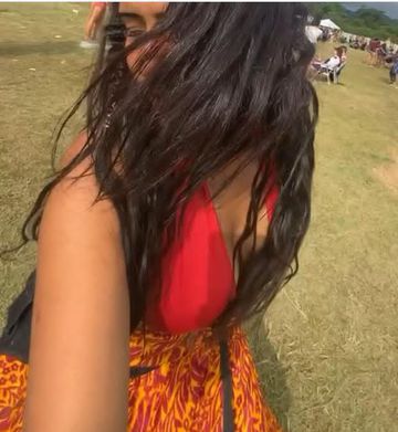 Ola.....amores  sou julyana morena clara alta estilo mulherão   calma educada meiga carinhosa  meu local e   R: ULISSES CALDA  250 CENTRO CIDADE ALTA  local calmo discreto limpinho cheirosinho limpinho climatizado  banho SABONETE LIQUIDO TOALHAS LIMPAS camisinha tudo que vc realmente precisa em um bom atendimento  paixao   trabalho com  MASSAGEM com ou sem complementos depilação  com ou sem complementos  oral gargatinha profunda ate vc finalizar na minha bouquinha de veludo penetracao vaginal todas as posições  anal atoladinho centando e rebolando  beijo grego fio terra invasão  pra quem gosta tenho brinquedinhos  varios tamanho e largura  atendimento  virtual ate vc goza  verificacao so apois o pg efetuado   nao atendo casal nao atendo 2 homens au mesmo tempo  so atendo no meu local mesmo  nao atendo ligacao confidencial so o informacao pelo  zap  nao mim leve a mal  mais por causa de problemas  prefiro trabalha dessa forma pra  ser um atendimento bom pra ambas as parte minha e do cliente   bjs....julyana  